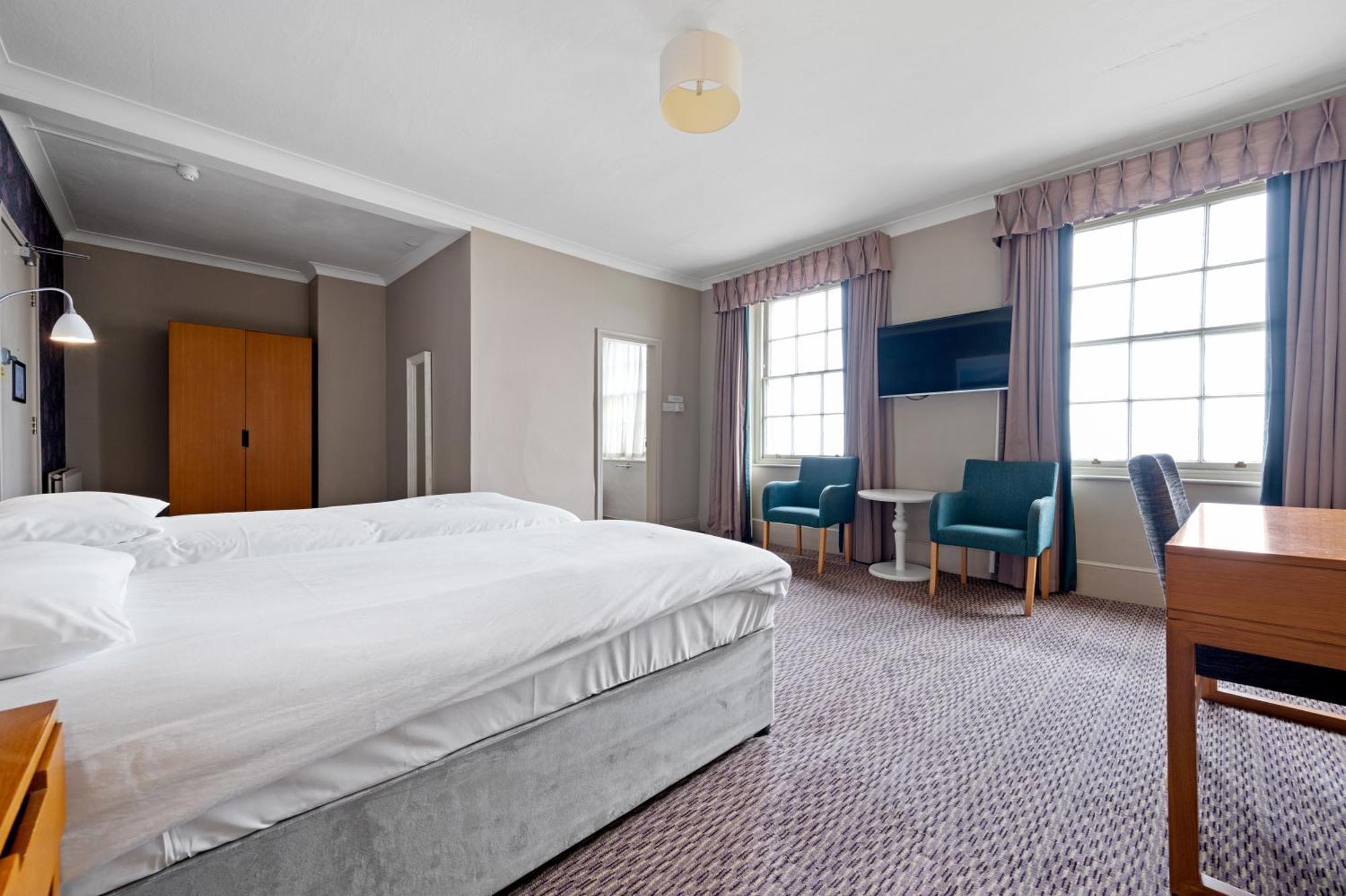 Hotel Royal Whitby Esterno foto