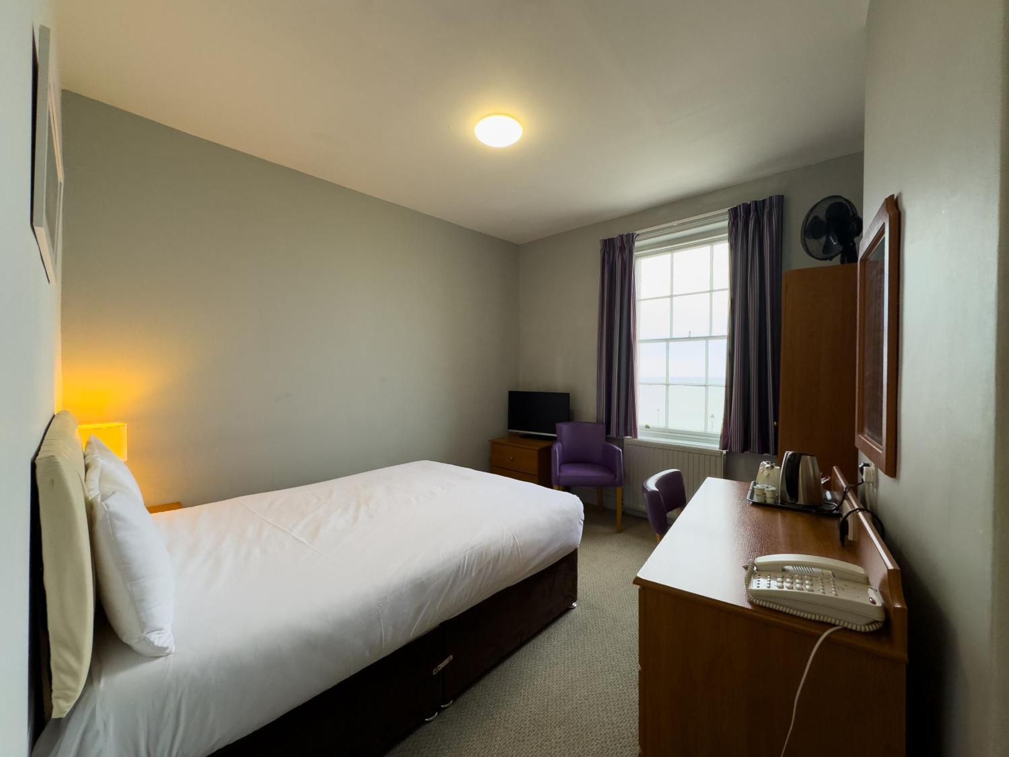 Hotel Royal Whitby Esterno foto