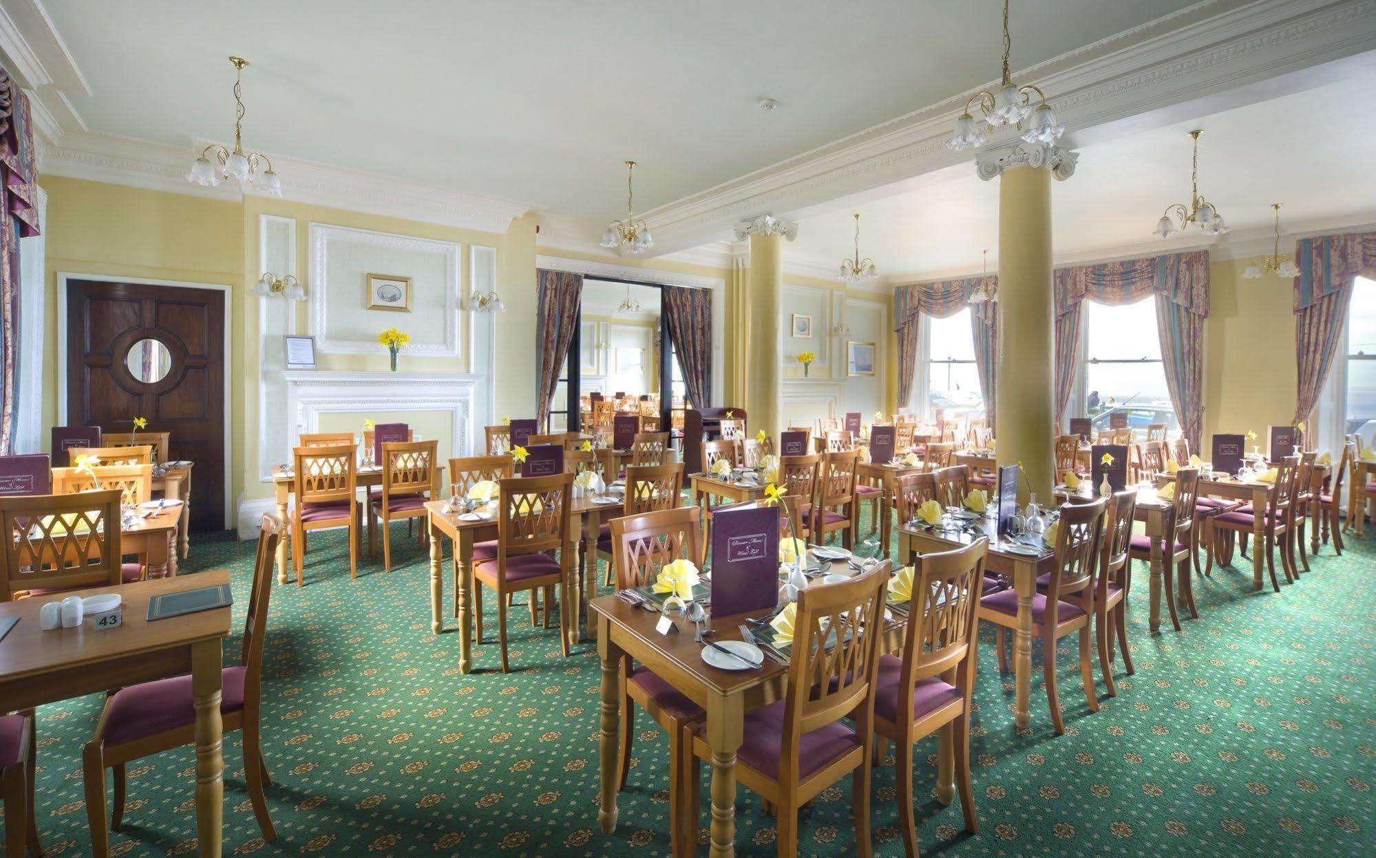 Hotel Royal Whitby Esterno foto